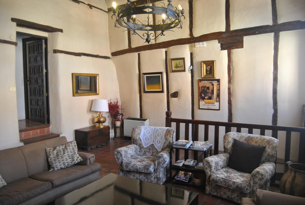 El Meson De Castrojeriz Hotel Zewnętrze zdjęcie